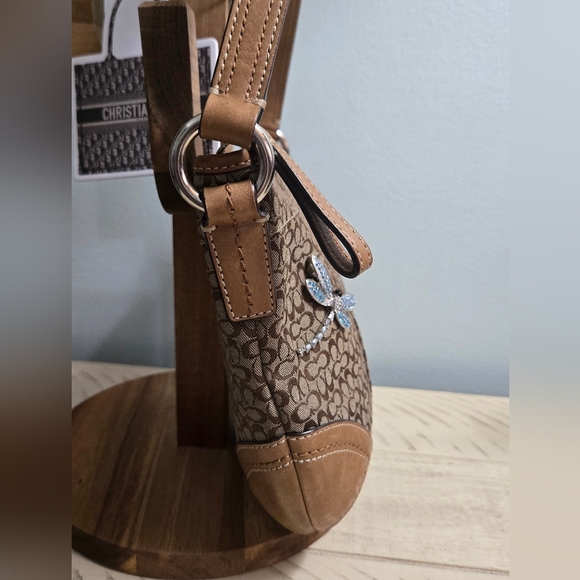 Coach Brown and Tan Shoulder Bag Strap Has Been Cut Shorter - Picture 7 of 13